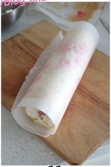 桃花手绘蛋糕卷