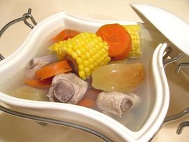 苹果玉米煲猪月展汤