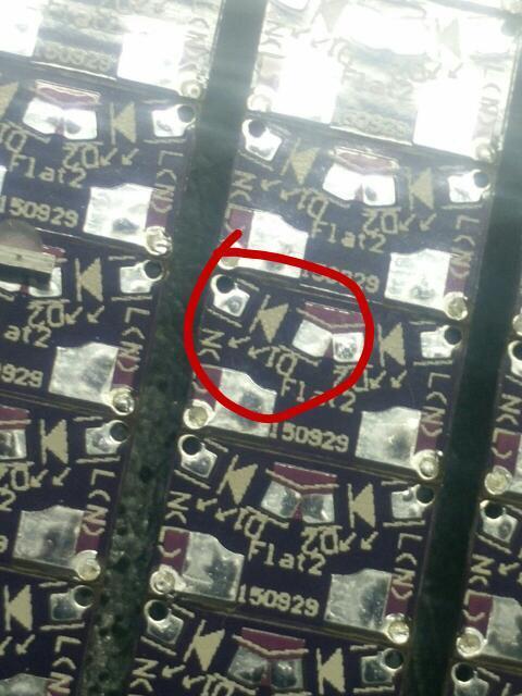 PCB板上侧卧蓝色LED灯珠方向怎么区分?_36