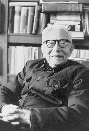 金克木(1912年8月14日-2000年8月5日),男,字止默,笔名辛竹,安徽寿县人